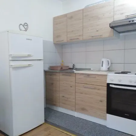 Daire Apartman Angelina *